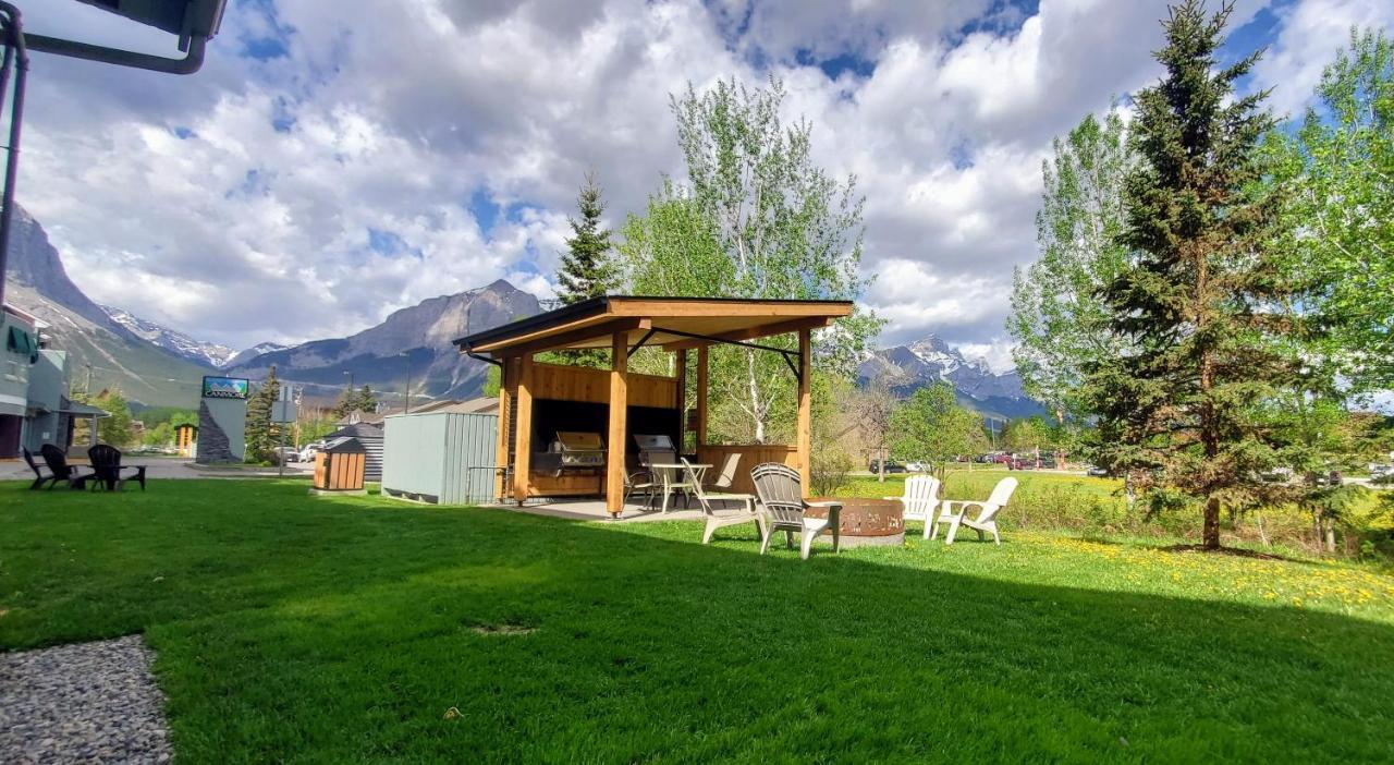 Sunset Resorts Canmore And Spa מראה חיצוני תמונה