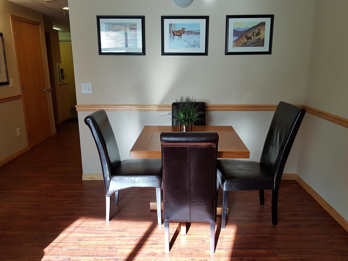 Sunset Resorts Canmore And Spa מראה חיצוני תמונה