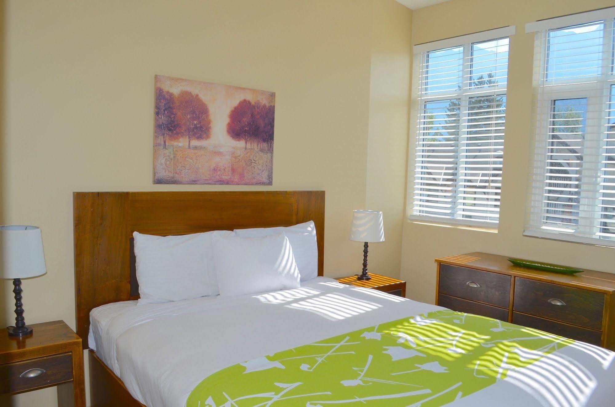Sunset Resorts Canmore And Spa מראה חיצוני תמונה