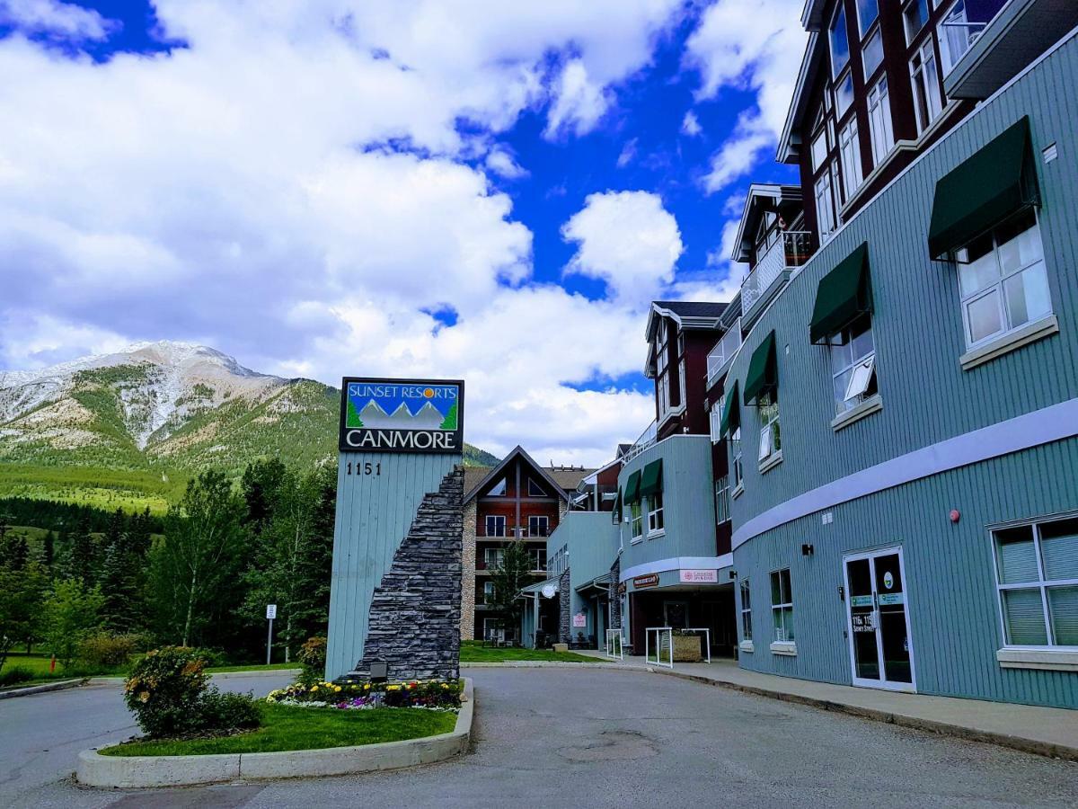 Sunset Resorts Canmore And Spa מראה חיצוני תמונה